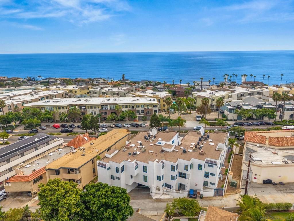 Image 47 of property listing at 5437 La Jolla Blvd, La Jolla, CA 92037