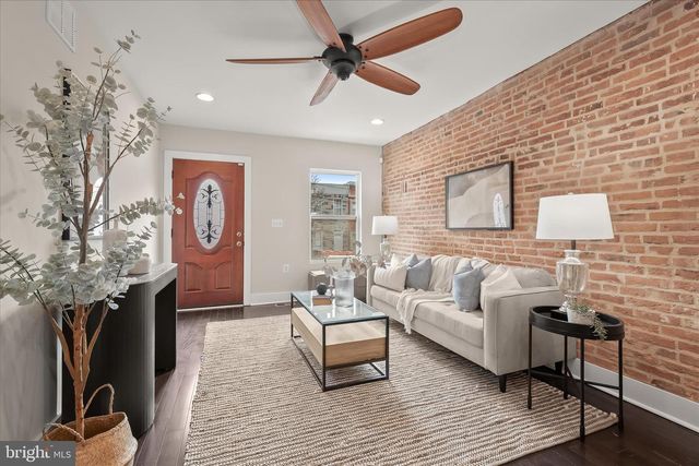 130 E BARNEY ST, Baltimore, MD 21230