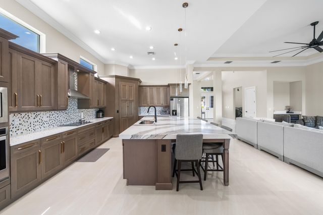 4686 Estates Circle, Westlake, FL 33470