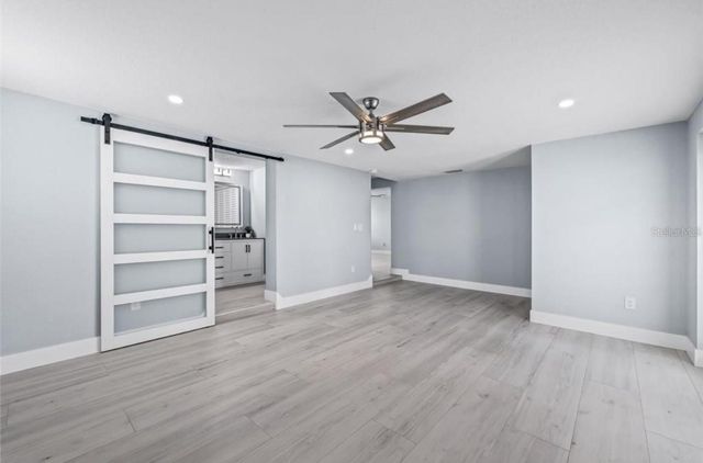 817 W BOUGAINVILLEA AVENUE, Tampa, FL 33612