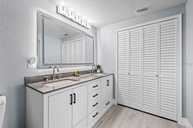 817 W BOUGAINVILLEA AVENUE, Tampa, FL 33612