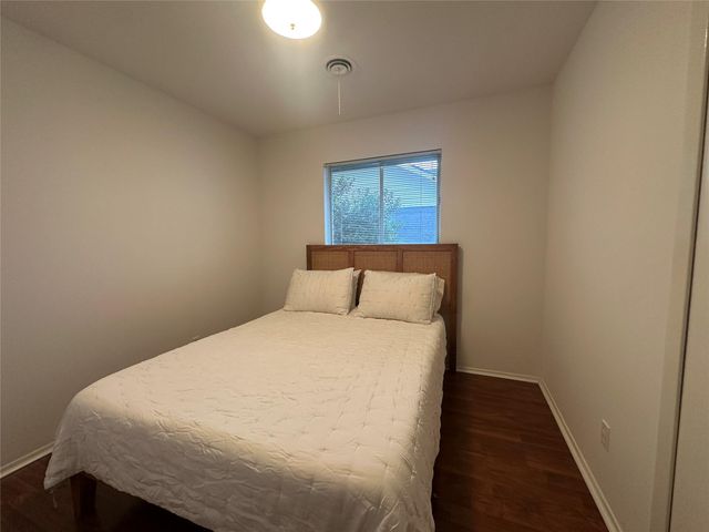 1908 Pompton Dr DR, Austin, TX 78757