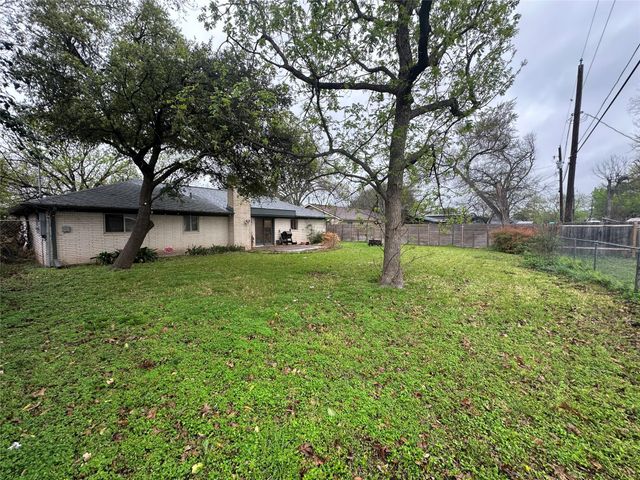 1908 Pompton Dr DR, Austin, TX 78757