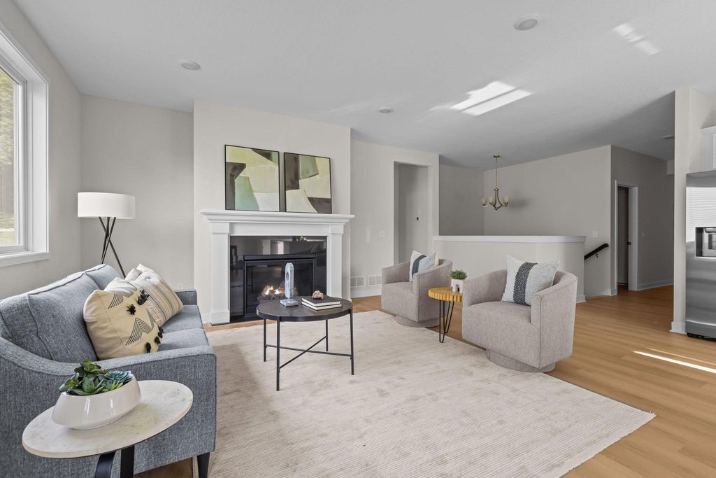 3149 Seminary Drive, New Brighton, MN 55112 — photo 4