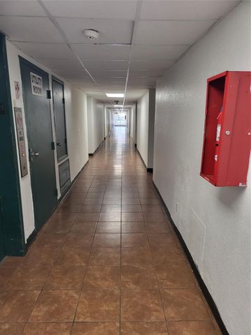 2818 S Bartell Drive 312, Houston, TX 77054
