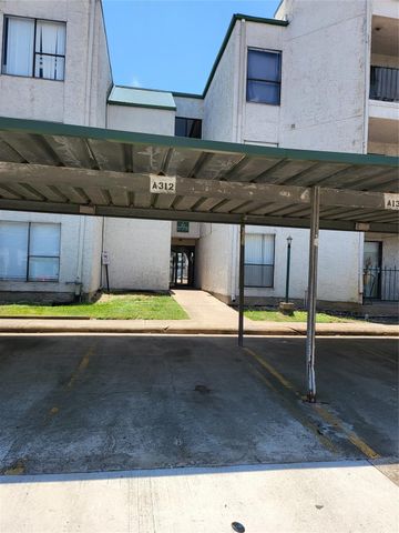 2818 S Bartell Drive 312, Houston, TX 77054