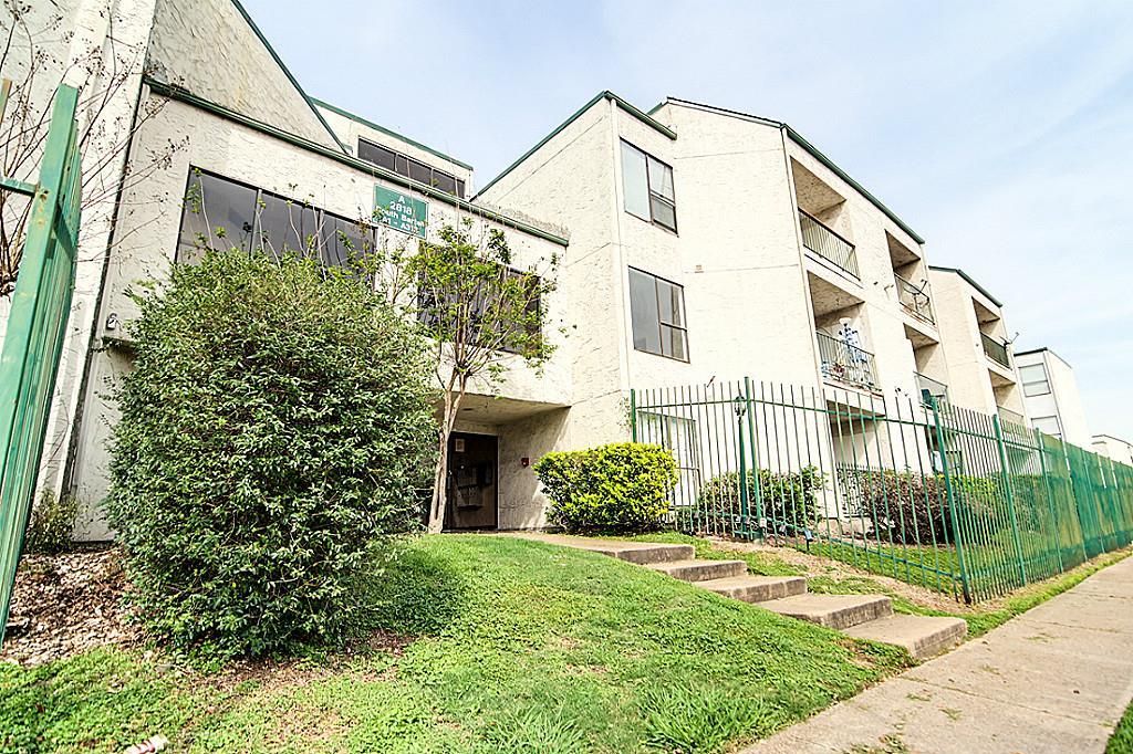 2818 S Bartell Drive 312, Houston, TX 77054