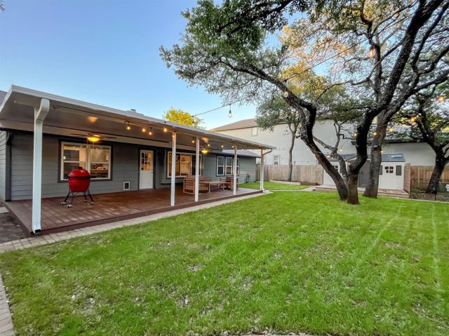 1701 Woodwind LN, Austin, TX 78758