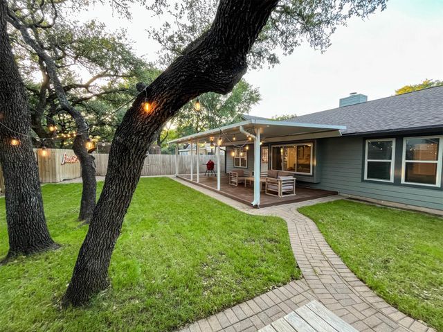 1701 Woodwind LN, Austin, TX 78758