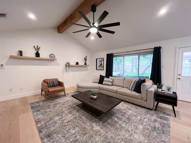 1701 Woodwind LN, Austin, TX 78758