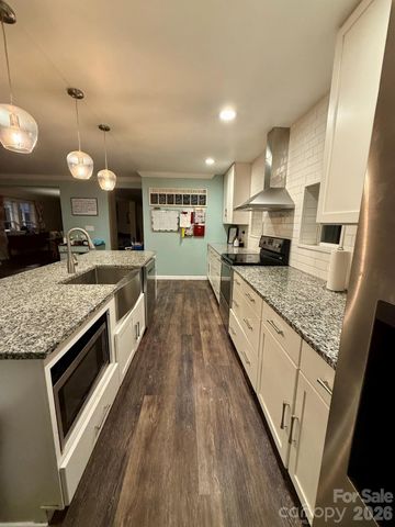 4632 Lynwood Road, Sherrills Ford, NC 28673