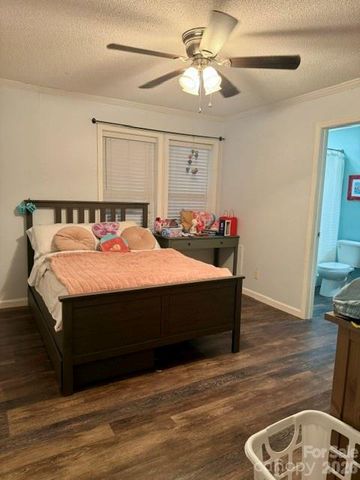4632 Lynwood Road, Sherrills Ford, NC 28673