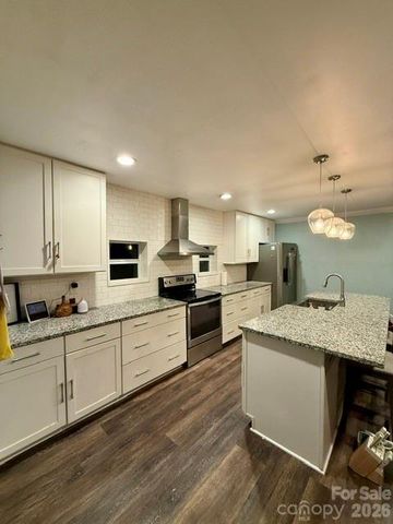 4632 Lynwood Road, Sherrills Ford, NC 28673