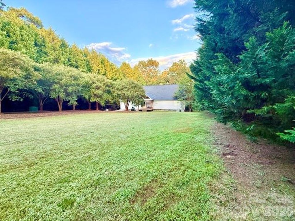 4632 Lynwood Road, Sherrills Ford, NC 28673