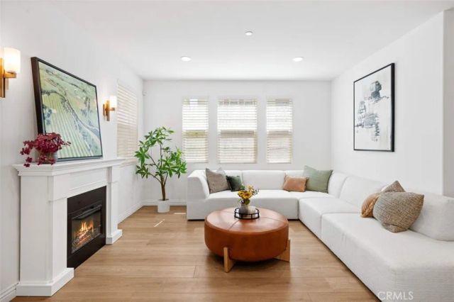 254 Tank, Irvine, CA 92618