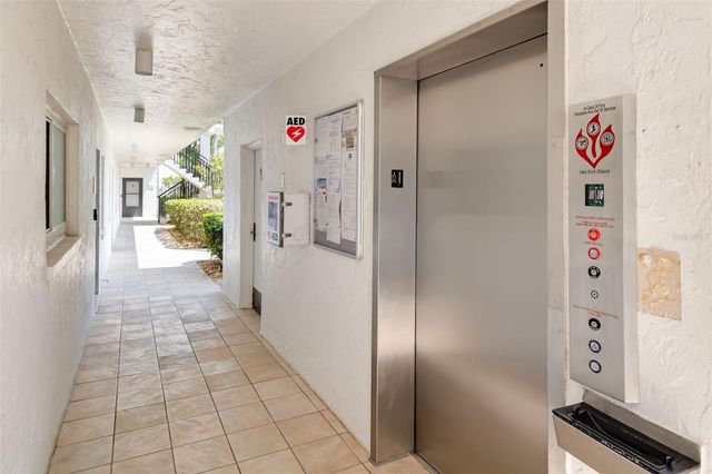 8911 MIDNIGHT PASS ROAD 409, Sarasota, FL 34242