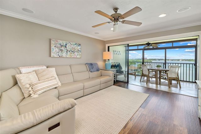8911 MIDNIGHT PASS ROAD 409, Sarasota, FL 34242