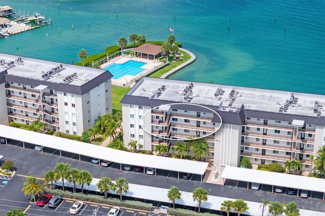 8911 MIDNIGHT PASS ROAD 409, Sarasota, FL 34242