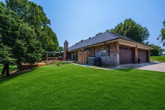 8008 Forest Lane, Oklahoma City, OK 73150