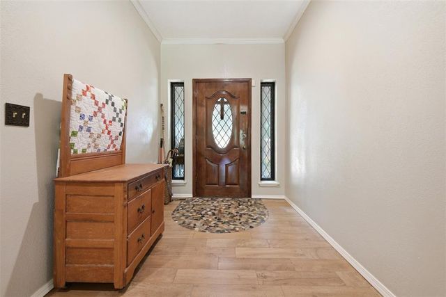 8008 Forest Lane, Oklahoma City, OK 73150