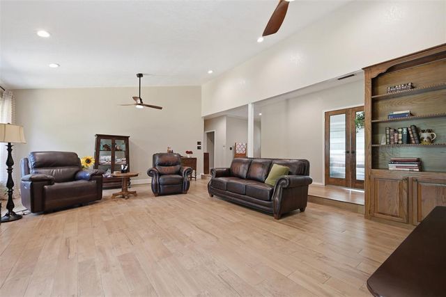8008 Forest Lane, Oklahoma City, OK 73150