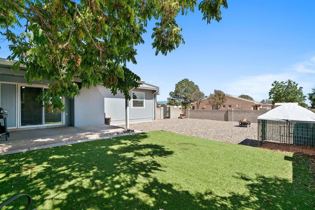 681 Stallion Road SE, Rio Rancho, NM 87124