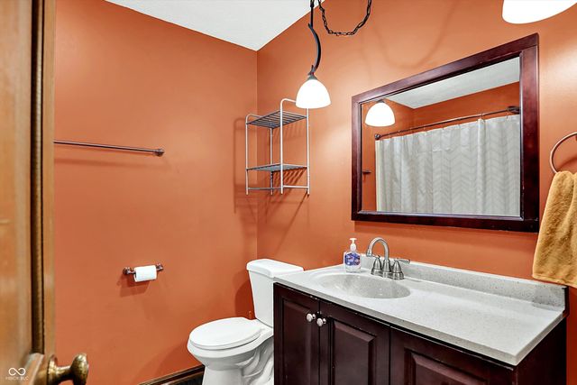 1045 Madrid Road, Greenwood, IN 46143