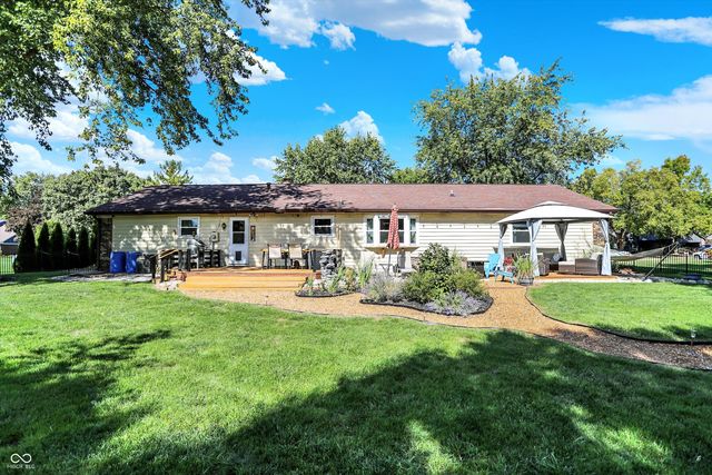 1045 Madrid Road, Greenwood, IN 46143