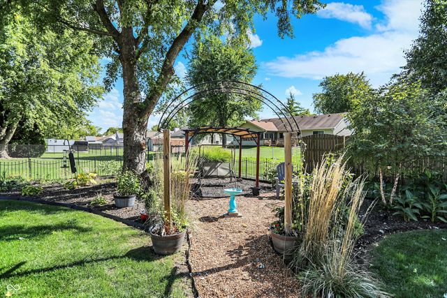 1045 Madrid Road, Greenwood, IN 46143