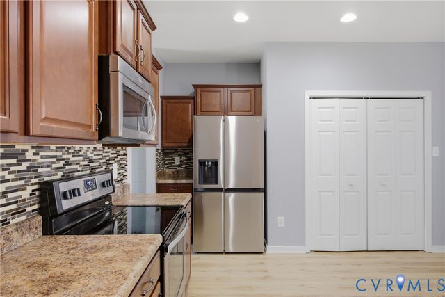 7037 Autumn Point Dr, North Chesterfield, VA 23234