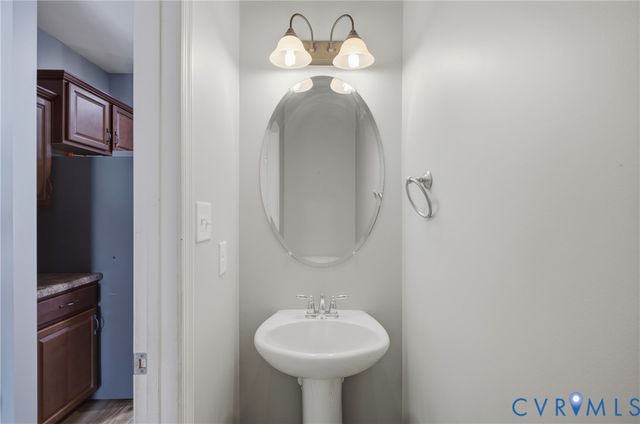 7037 Autumn Point Dr, North Chesterfield, VA 23234
