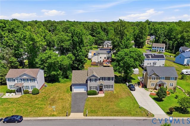 7037 Autumn Point Dr, North Chesterfield, VA 23234
