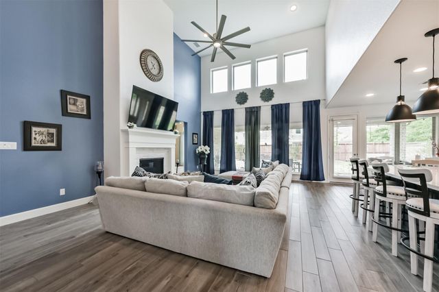 27208 Starry Oaks Drive, Magnolia, TX 77354