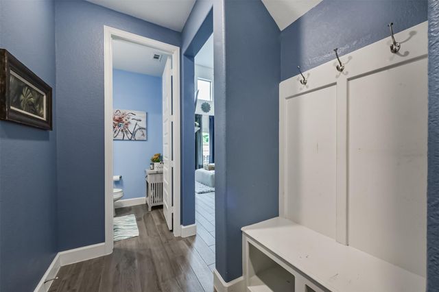 27208 Starry Oaks Drive, Magnolia, TX 77354