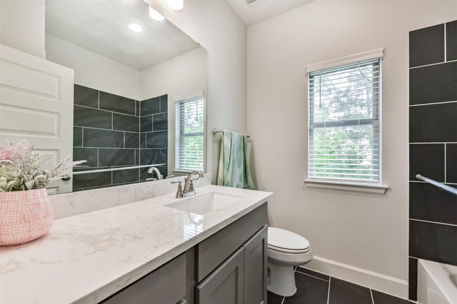 27208 Starry Oaks Drive, Magnolia, TX 77354