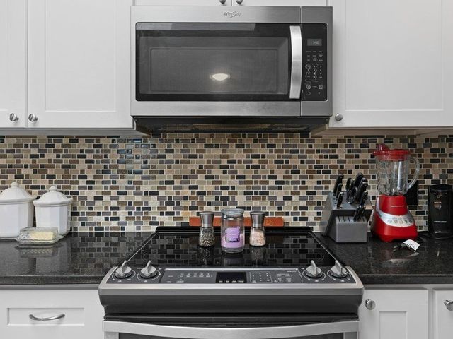 332 E Killarney Lake, Moore, SC 29369