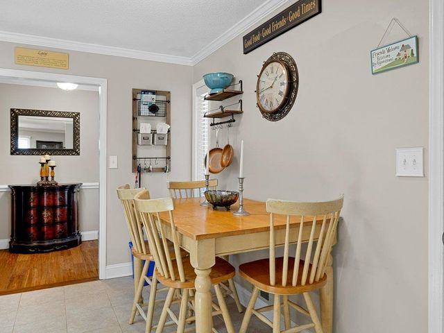 332 E Killarney Lake, Moore, SC 29369