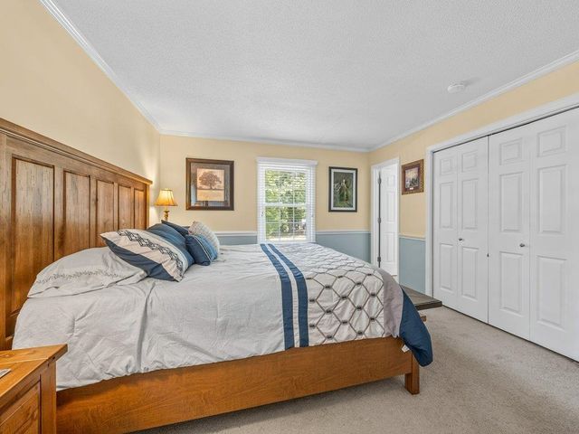 332 E Killarney Lake, Moore, SC 29369