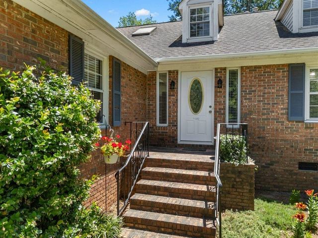 332 E Killarney Lake, Moore, SC 29369