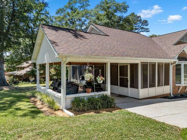332 E Killarney Lake, Moore, SC 29369