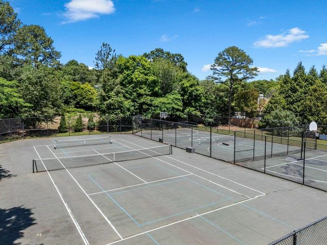 332 E Killarney Lake, Moore, SC 29369