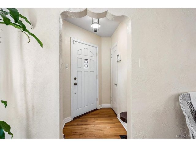 741 Hudson St, Denver, CO 80220
