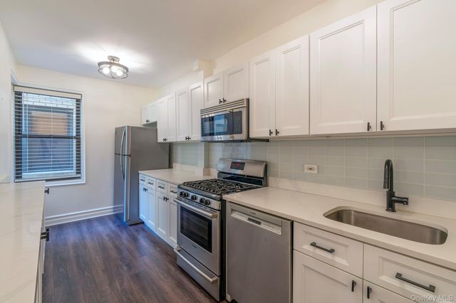 35-16 85th Street 1I, Jackson Heights, NY 11372