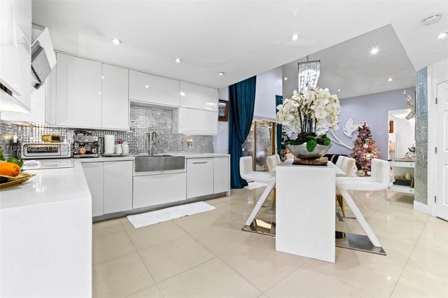 5018 SW 148th Pl, Miami, FL 33185