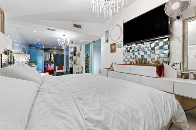 5018 SW 148th Pl, Miami, FL 33185