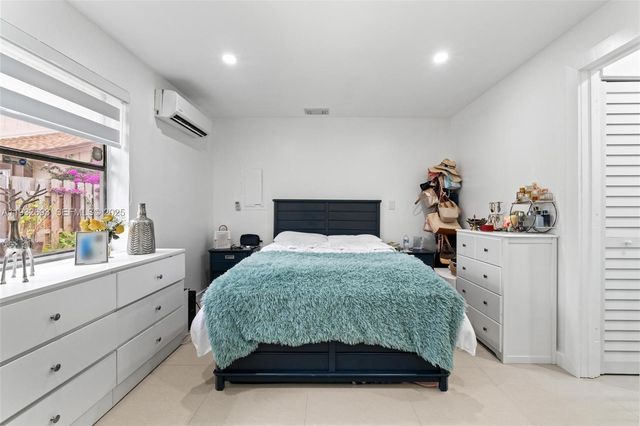 5018 SW 148th Pl, Miami, FL 33185