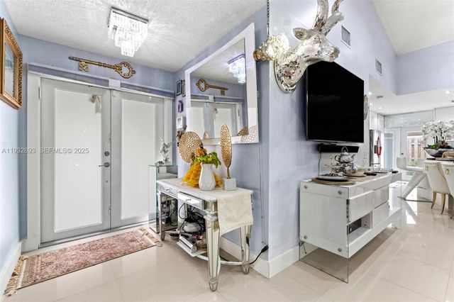 5018 SW 148th Pl, Miami, FL 33185