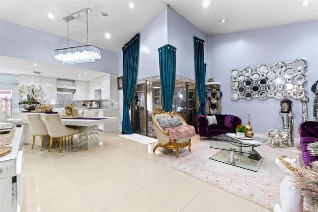 5018 SW 148th Pl, Miami, FL 33185