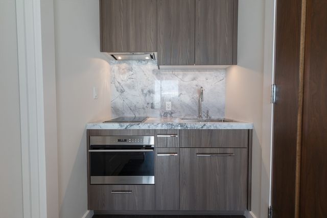 430 Stuart Street 1606, Boston, MA 02116