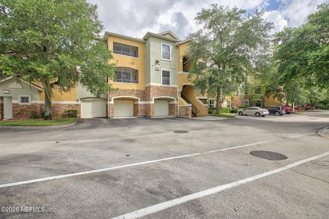 8539 GATE Parkway W 616, Jacksonville, FL 32216